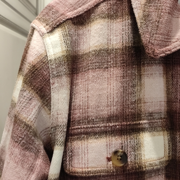 Old Navy Plaid Jacket - Picture 3 of 3